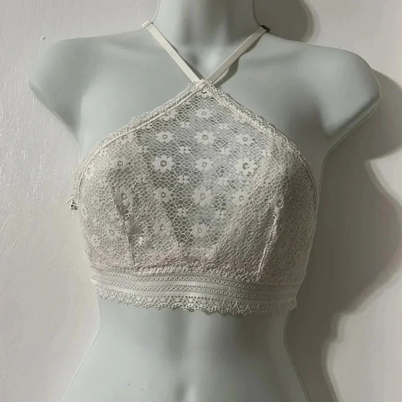 Victoria’s Secret Free Deep V Lace Back Lightly Lined Soft Lace Bralette - Picture 3 of 6